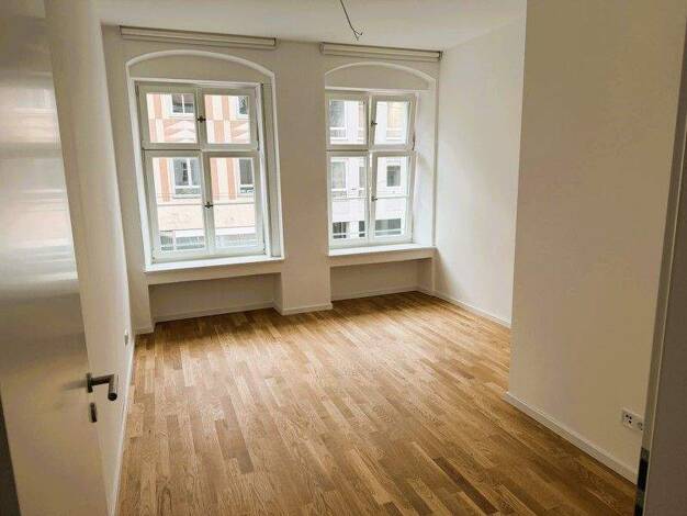 Wohnung zur Miete 2.029 € 3 Zimmer 128,3 m² 1. Geschoss Burgergäßchen 4 Innenstadt Augsburg 86150