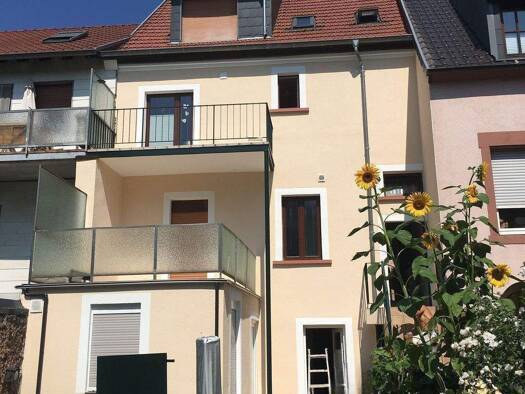 Mehrfamilienhaus zum Kauf 269.000 € 7 Zimmer 175 m² 240 m² Grundstück Gartenstraße St. Ingbert Sankt Ingbert 66386