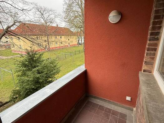 Wohnung zur Miete 519 € 3 Zimmer 53 m² 1. Geschoss frei ab sofort Goethestraße 19 Zwenkau 04442