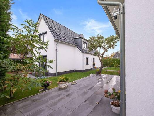 Einfamilienhaus zum Kauf 549.000 € 6 Zimmer 150,4 m² 407 m² Grundstück Garstedt Norderstedt 22846