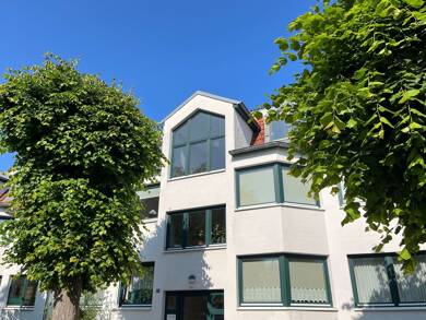 Wohnung zum Kauf 305.000 € 2 Zimmer 66,2 m² Dachgeschoss, 3. Geschoss frei ab sofort Alexandrastraße 13 Graal-Müritz 18181