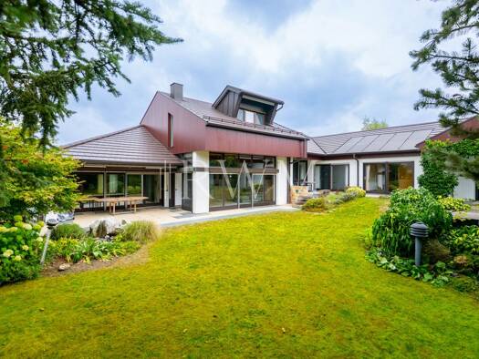 Einfamilienhaus zum Kauf 1.349.000 € 11 Zimmer 380,8 m² 1.617 m² Grundstück Gültstein Herrenberg 71083