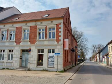 Haus zum Kauf 249.900 € 10 Zimmer 250 m² 180 m² Grundstück Loitz Loitz 17121