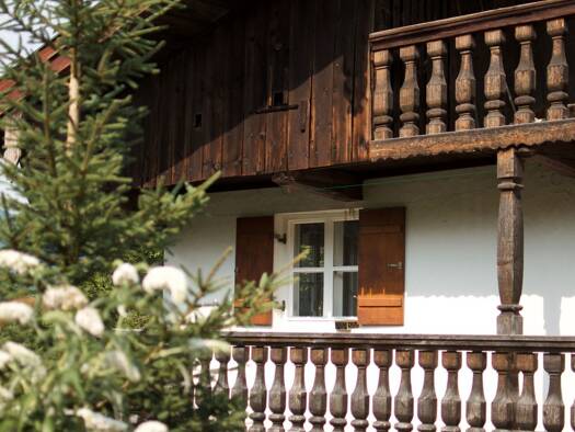 Einfamilienhaus zum Kauf 695.000 € 7 Zimmer 162 m² 298 m² Grundstück frei ab sofort Am Burgtor 5 Oberaudorf Oberaudorf 83080