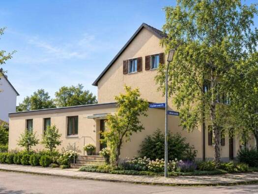 Haus zum Kauf provisionsfrei als Kapitalanlage geeignet 2.160.000 € 8 Zimmer 235 m² 413 m² Grundstück Rießerseestraße 31 Sendling-Westpark München 81377