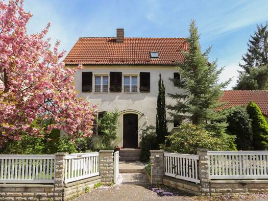 Einfamilienhaus zum Kauf 635.000 € 6 Zimmer 162 m² 970 m² Grundstück Naußlitz Ortsamtsbereich Cotta 01159