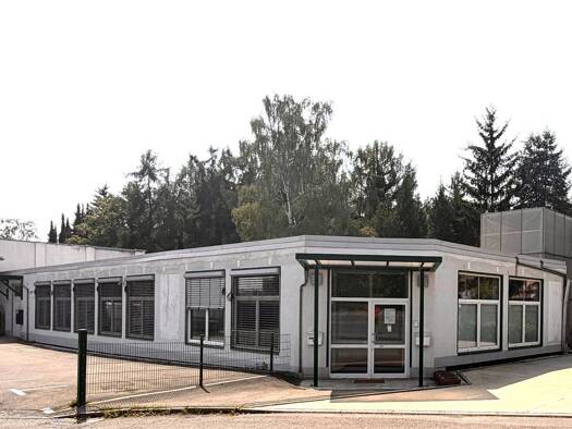 Bürogebäude zur Miete provisionsfrei 1.700 € 418 m² Bürofläche Debschwitz Gera 07548