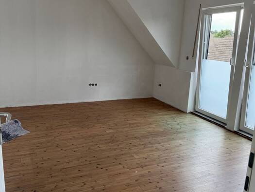 Studio zur Miete 400 € 1 Zimmer 30 m² Geschoss 2/3 frei ab 01.11.2025 Neukirchener Straße 24 Rosellen Neuss 41470