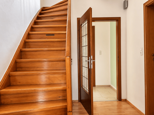 Reihenmittelhaus zum Kauf 245.000 € 4,5 Zimmer 100 m² 300 m² Grundstück frei ab sofort Nordenham Nordenham 26954