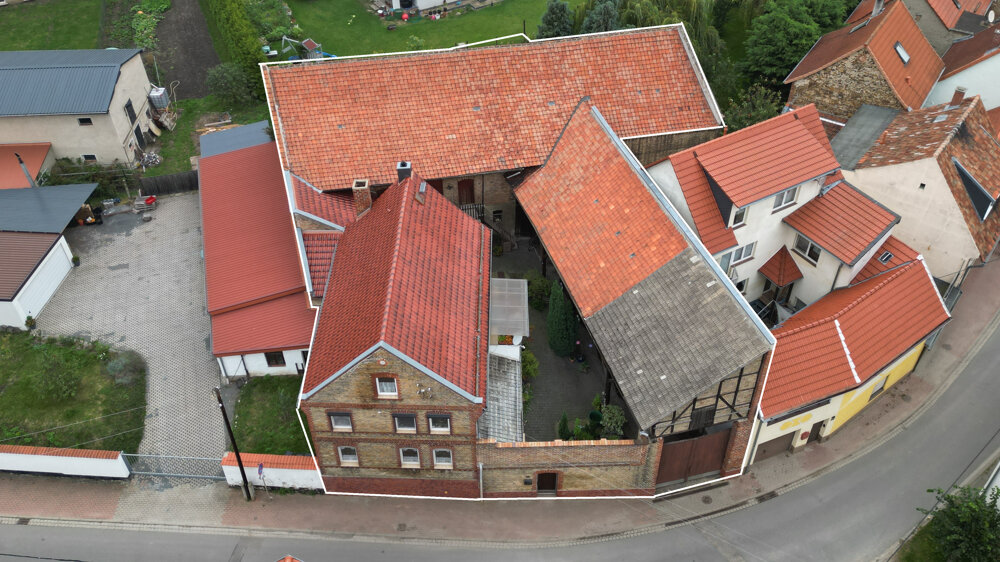 Bauernhaus zum Kauf 130.000 € 5 Zimmer 152 m²<br/>Wohnfläche 766 m²<br/>Grundstück Hinter dem Amt 53 Westerhausen Thale 06502