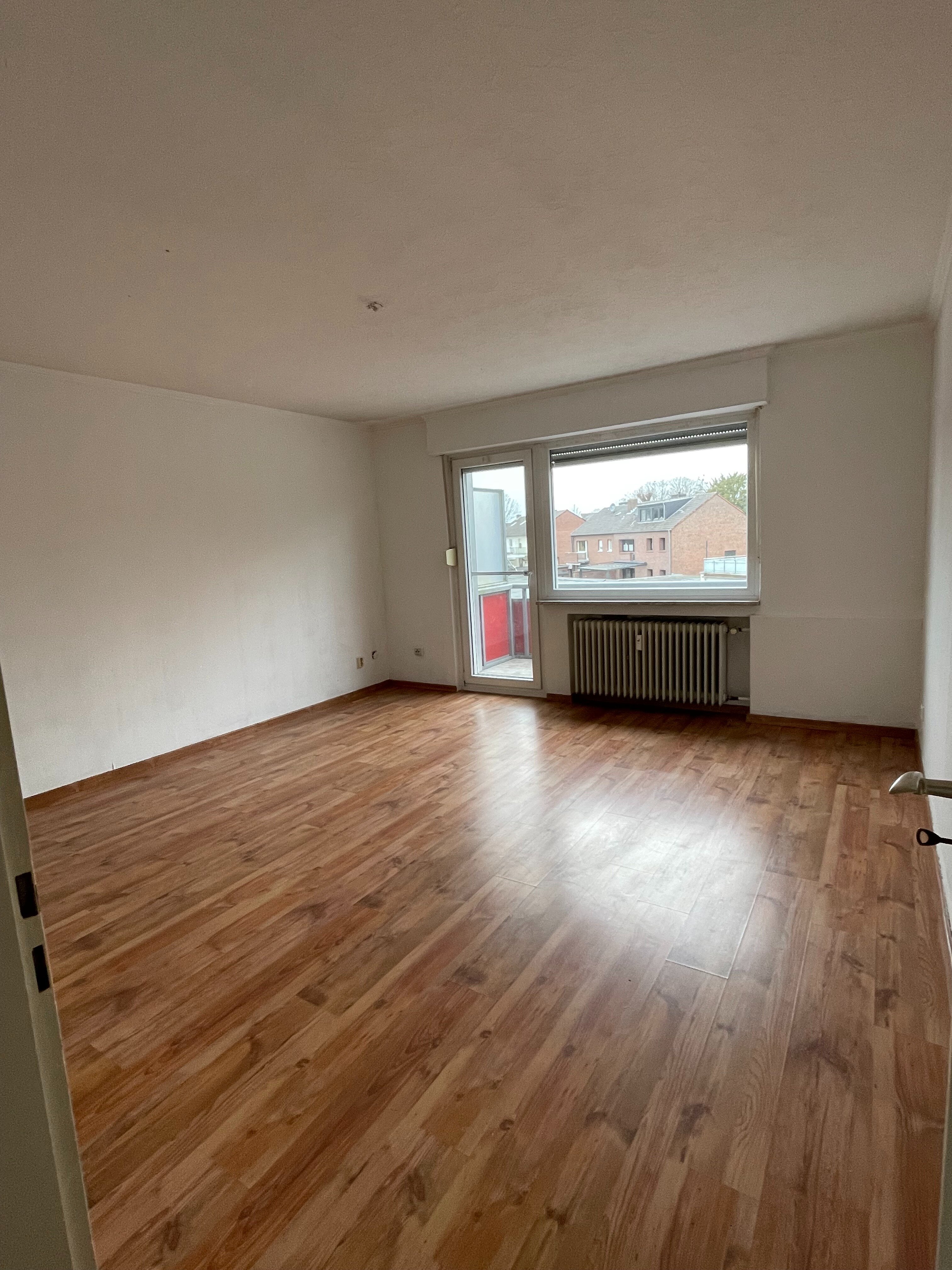 Wohnung zur Miete 820 € 3 Zimmer 82 m²<br/>Wohnfläche 2.<br/>Geschoss Stadtmitte Grevenbroich 41