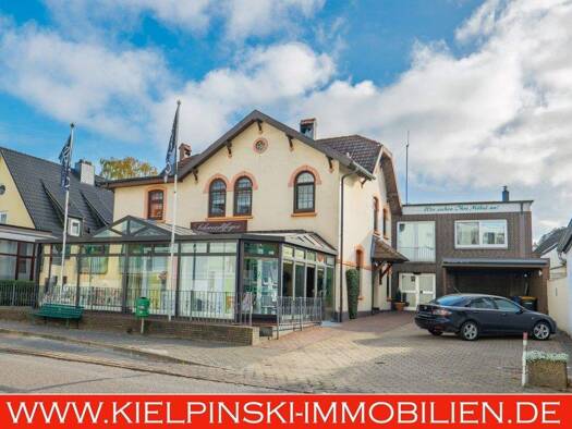Sonstiges zum Kauf als Kapitalanlage geeignet 569.000 € 14 Zimmer 298 m² 1.010 m² Grundstück Uetersen 25436