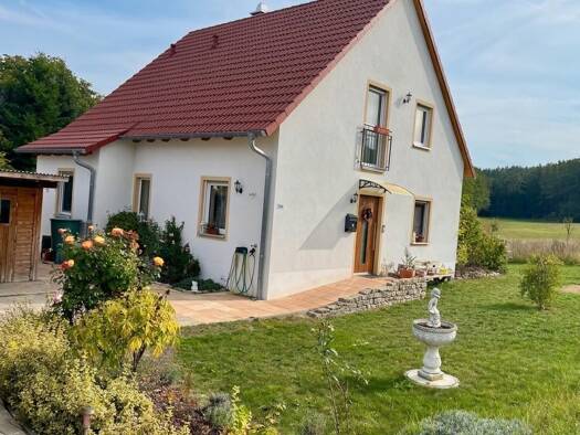 Einfamilienhaus zur Miete 1.700 € 5 Zimmer 128 m² 1.696 m² Grundstück frei ab 01.02.2027 Linden Gerhardshofen 91466