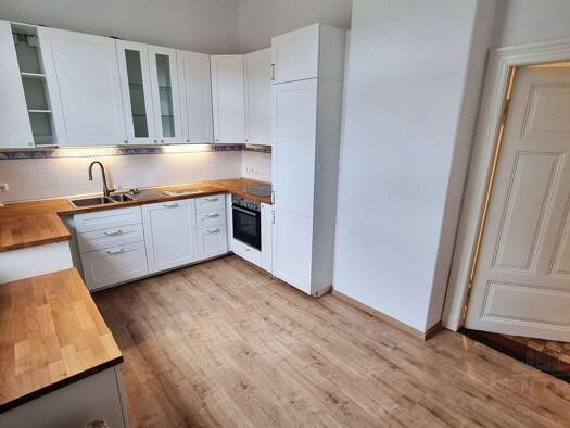 Wohnung zur Miete 780 € 3 Zimmer 76 m² frei ab 01.10.2026 Varel Varel 26316