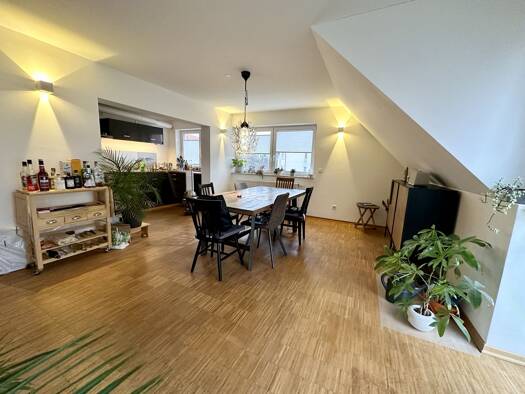 Wohnung zur Miete 1.200 € 3 Zimmer 89 m² 2. Geschoss Lengfeld Würzburg 97076
