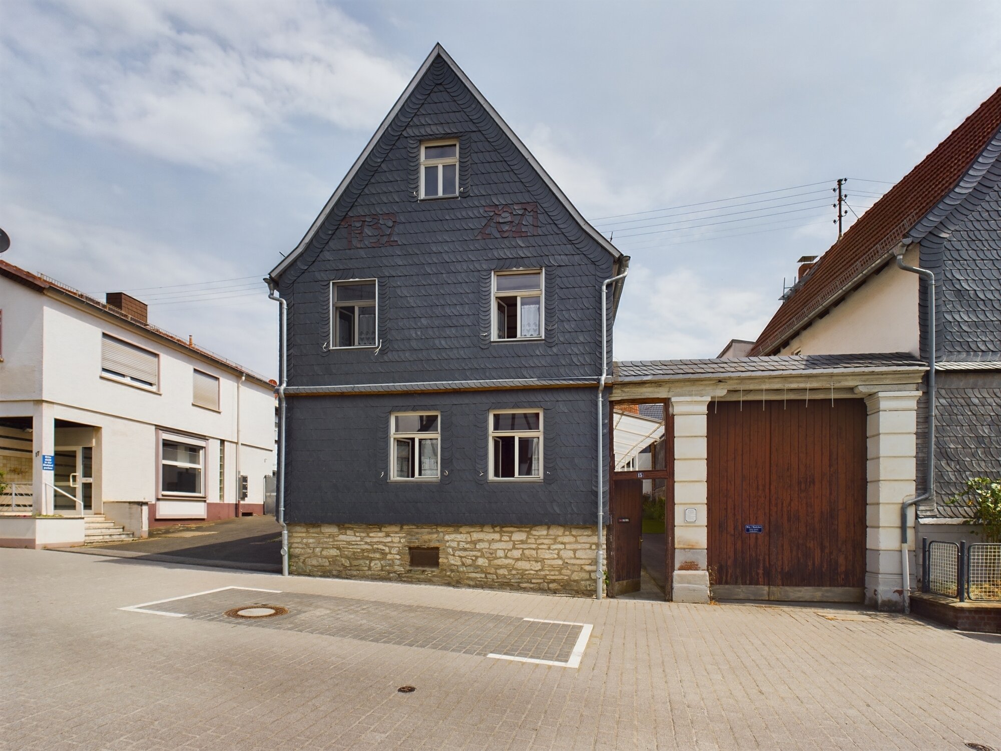 Einfamilienhaus zum Kauf provisionsfrei 4 Zimmer 110 m²<br/>Wohnfläche 637 m²<br/>Grundstück ab sofort<br/>Verfügbarkeit Naurod - Nord Wiesbaden 65207