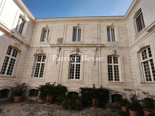 Haus zum Kauf 860.000 € 14 Zimmer 715 m² 542 m² Grundstück Viviers 07220