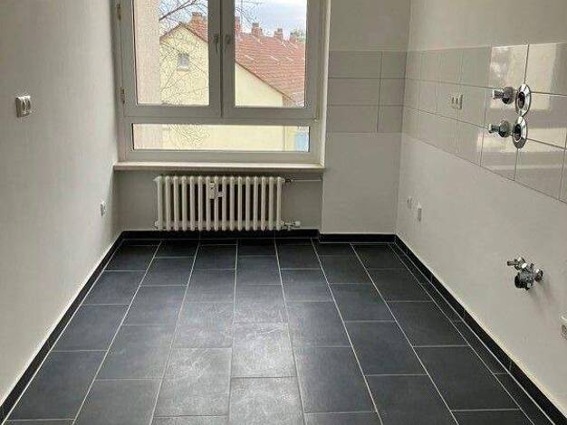 Wohnung zur Miete 972 € 3 Zimmer 70,3 m² 1. Geschoss frei ab 31.12.2025 Leo-Gans-Str. 44 Fechenheim Frankfurt am Main 60386