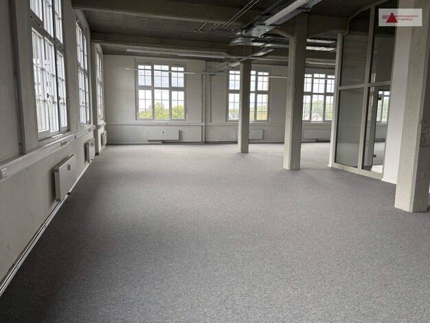 Bürofläche zur Miete 332 € 1 Zimmer 55,4 m² Bürofläche Speicherstraße 1 Zwönitz 08297