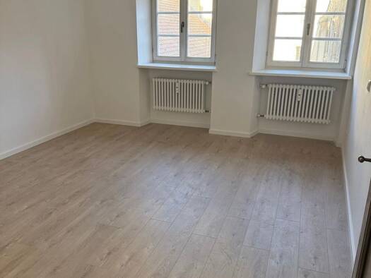 Wohnung zur Miete 1.190 € 3 Zimmer 73,5 m² Geschoss 2/3 frei ab sofort Innenstadt Regensburg 93047