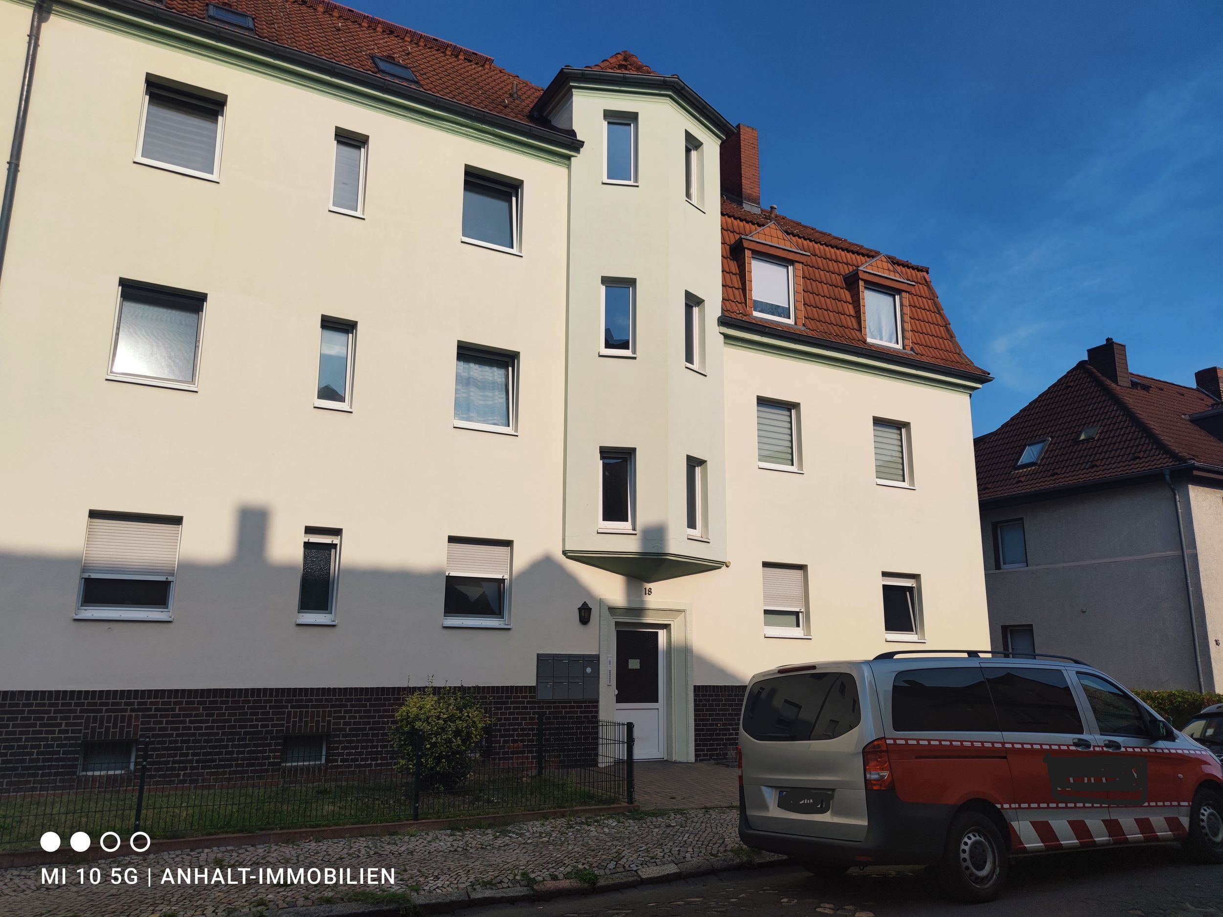 Wohnung zur Miete 410 € 3 Zimmer 61 m²<br/>Wohnfläche 1.<br/>Geschoss ab sofort<br/>Verfügbarkeit Schillerstraße 18 Bitterfeld Bitterfeld 06749