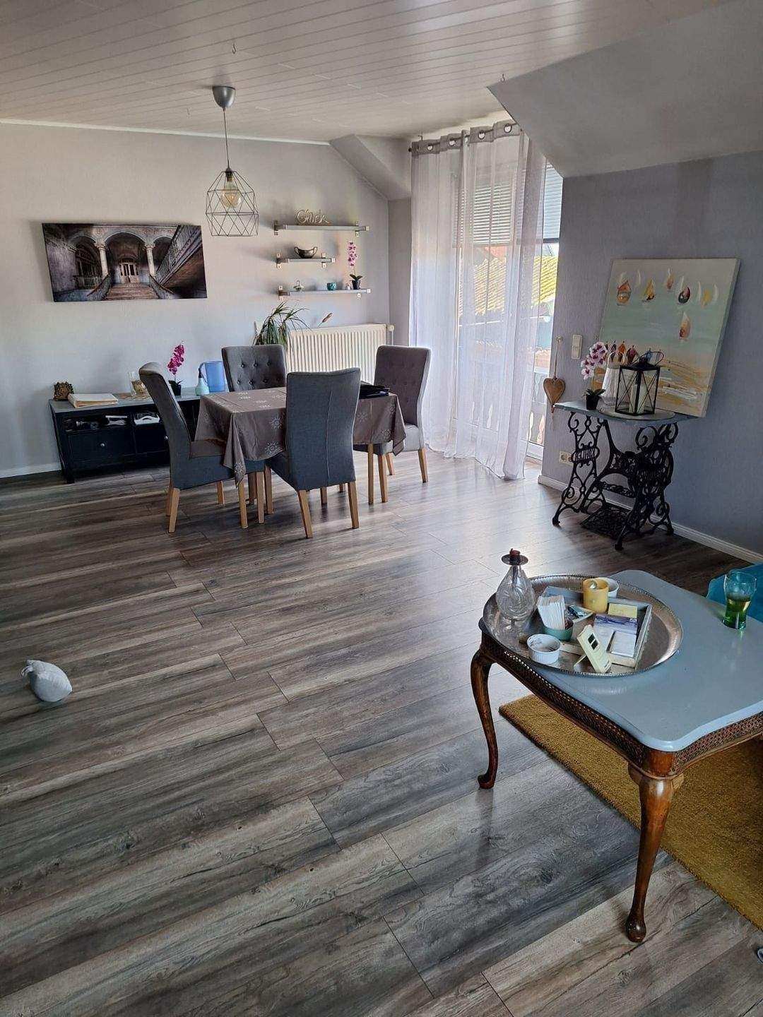 Immobilie in Neetze - Helle 3-Zimmer-Wohnung in ruhigem Zweifamilienhaus – Balkon, Einbauküche & Stellplätze inklusive - Bild 0