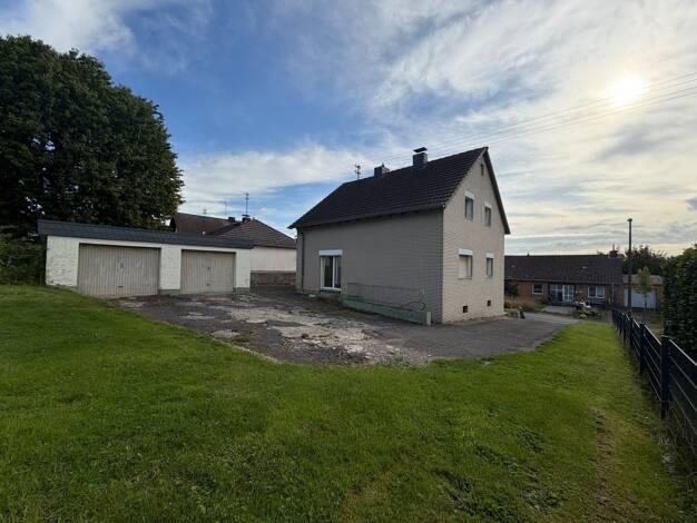 Einfamilienhaus zum Kauf 350.000 € 6 Zimmer 145 m² 1.622 m² Grundstück Eudenbach Königswinter 53639