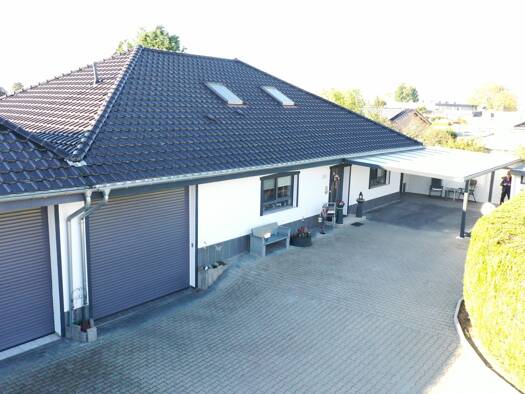 Bungalow zum Kauf 749.000 € 5 Zimmer 186 m² 689 m² Grundstück Neuwerk 20 Girbelsrath Merzenich / Girbelsrath 52399