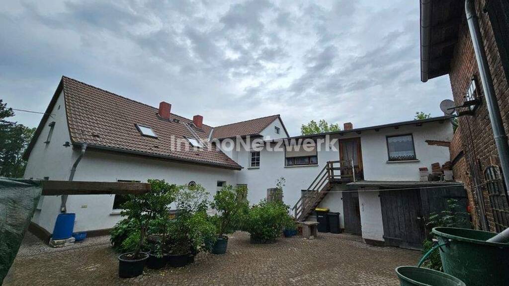 Einfamilienhaus zum Kauf 180.000 € 6 Zimmer 163 m² 10.000 m² Grundstück Neugattersleben 06429