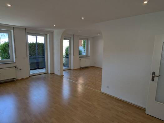 Wohnung zur Miete 950 € 2,5 Zimmer 81 m² Geschoss EG/3 frei ab sofort Herzogenaurach 91074