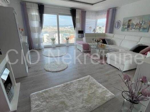 Haus zum Kauf 750.000 € 8 Zimmer 200 m² Podstrana
