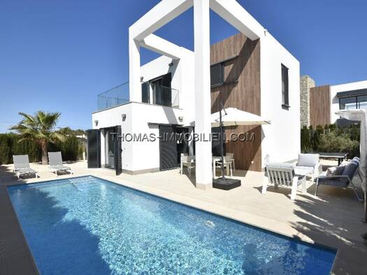 Villa zur Miete 2.350 € 4 Zimmer 135 m² 400 m² Grundstück Cala 07688