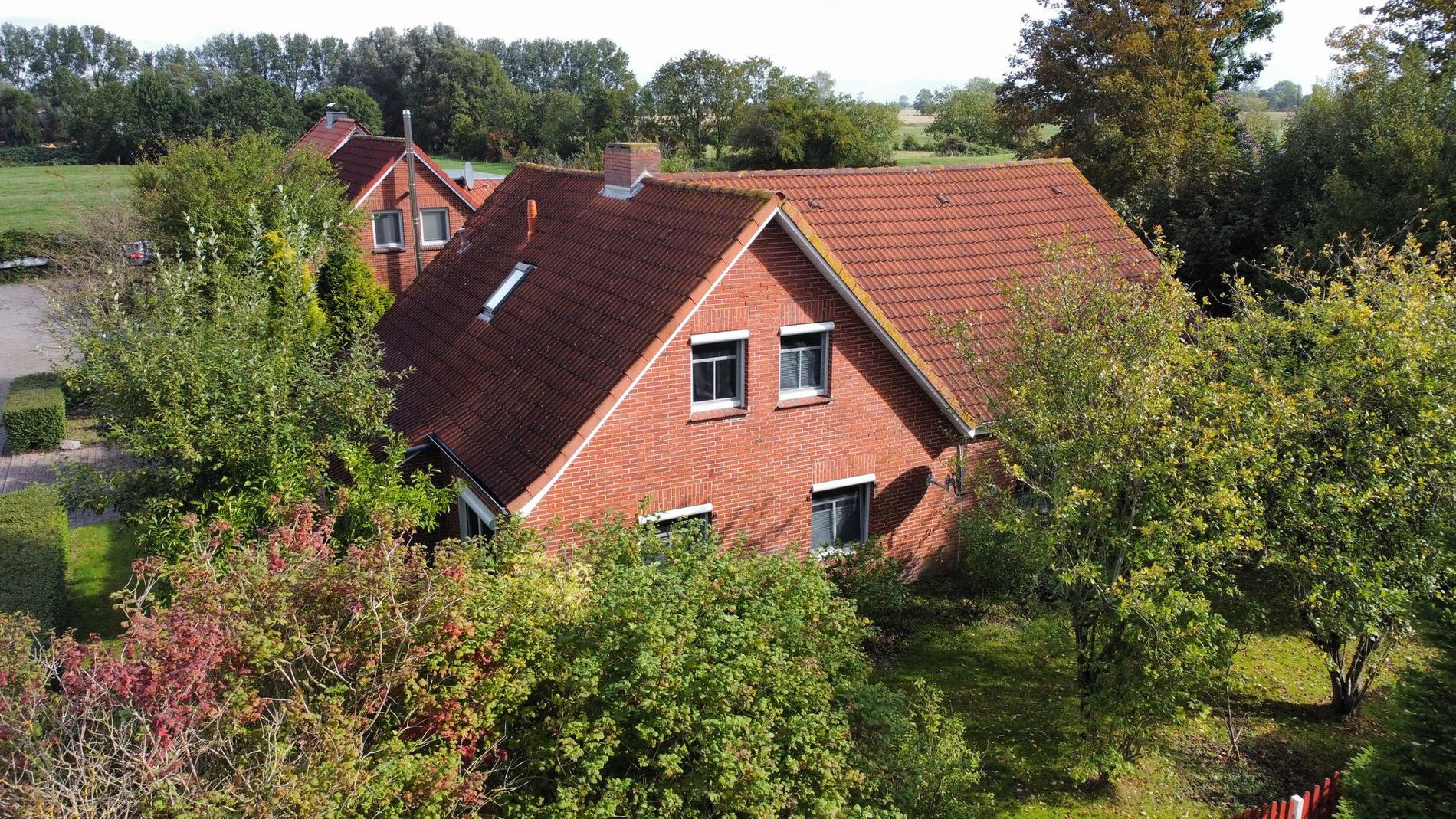 Haus zum Kauf 299.500 € 7 Zimmer 176 m²<br/>Wohnfläche 1.250 m²<br/>Grundstück Rysum Rysum 26736