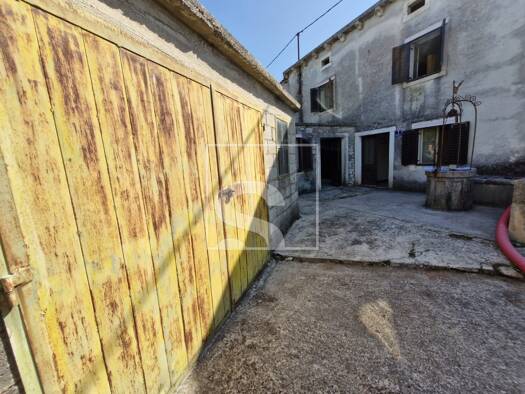 Einfamilienhaus zum Kauf 125.000 € 4 Zimmer 150 m² Grundstück Barban 52207