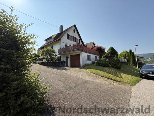 Einfamilienhaus zum Kauf 259.000 € 6 Zimmer 112,3 m² 1.795 m² Grundstück Röt Baiersbronn 72270