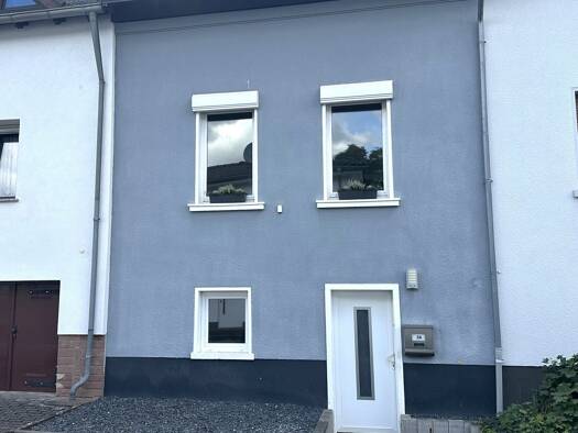 Reihenhaus zum Kauf provisionsfrei 144.000 € 7 Zimmer 113 m² 82 m² Grundstück frei ab sofort Kronenstraße 34 Ensdorf 66806