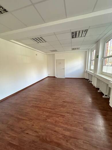 Ladenfläche zur Miete 584 € 2 Zimmer 37 m² Verkaufsfläche Halenraie 44 Sasel Hamburg 22359