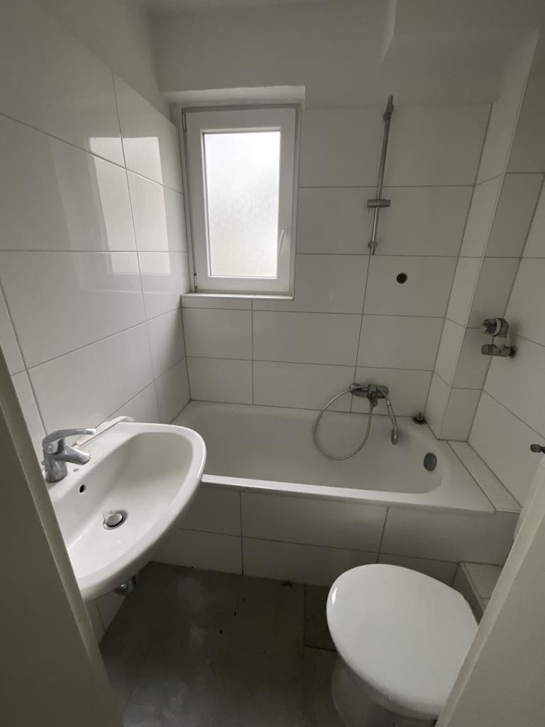 Wohnung zur Miete 369 € 2 Zimmer 45,8 m²<br/>Wohnfläche 2.<br/>Geschoss 15.11.2024<br/>Verfügbarkeit Lüdenscheider Straße 51 Ackenbrock Iserlohn 58644