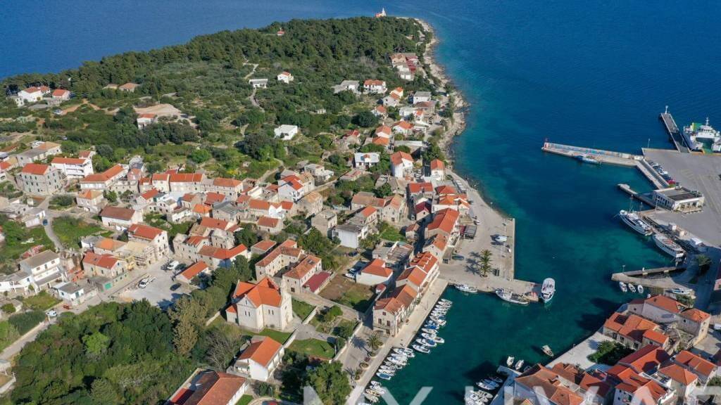 Land-/Forstwirtschaft zum Kauf 115.000 € Sucuraj