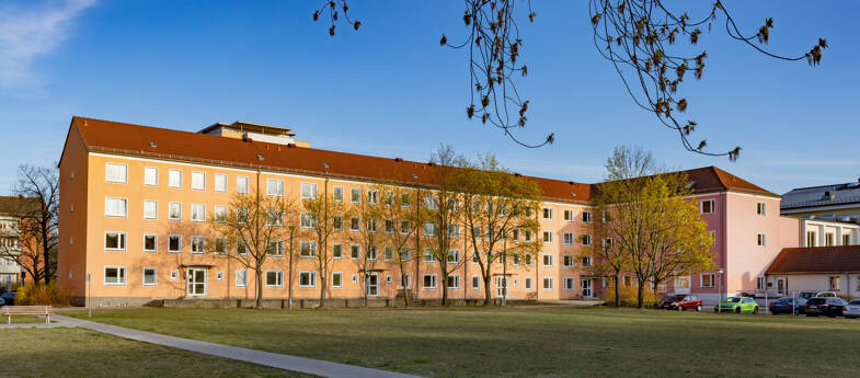 Wohnung zur Miete 321 € 2 Zimmer 44 m² 2. Geschoss frei ab sofort Eisenhüttenstadt Eisenhüttenstadt 15890