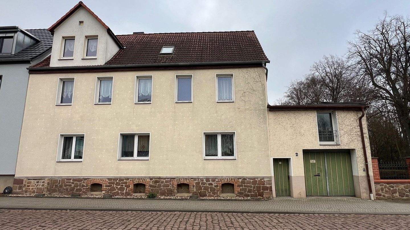 Immobilie in Halle (Saale) - Generationenhaus mit Hof und Werkstatt - Bild 1