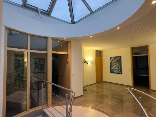 Büro zur Miete provisionsfrei 2.400 € 8 Zimmer 185 m² Bürofläche Trossingen 78647