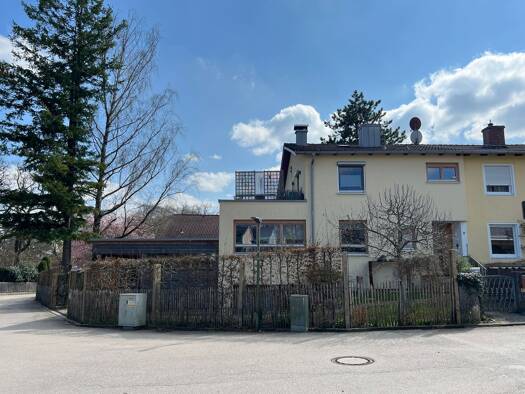 Wohnung zur Miete 670 € 1,5 Zimmer 43,2 m² Geschoss -1/3 frei ab 01.02.2026 Söcking Starnberg 82319