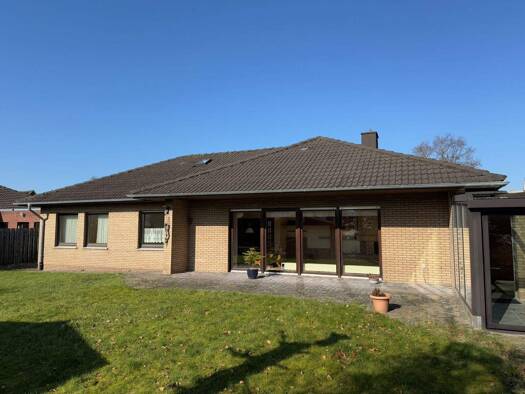 Bungalow zum Kauf 298.000 € 4 Zimmer 120 m² 730 m² Grundstück Papenburg 26871