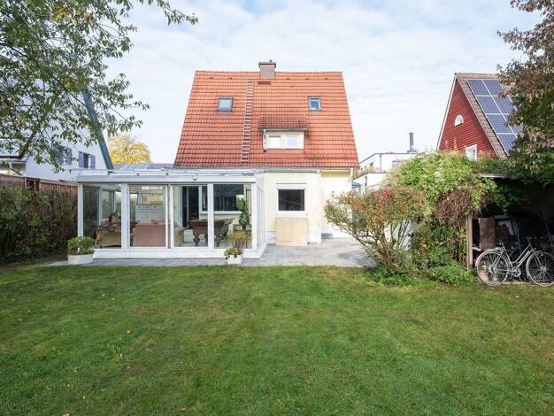 Einfamilienhaus zum Kauf 1.075.000 € 6 Zimmer 160 m² 656 m² Grundstück Trudering-Riem München 81829