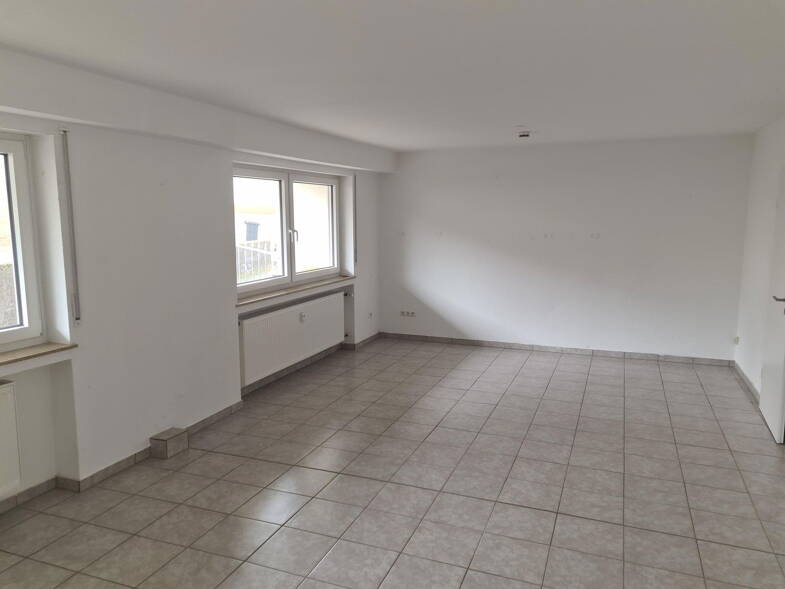 Wohnung zur Miete 700 € 3,5 Zimmer 110 m² EG Weiperz Sinntal 36391