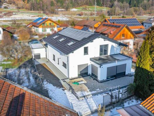 Wohnung zum Kauf - Erstbezug provisionsfrei 599.000 € 3,5 Zimmer 96 m² 1. Geschoss Peißenberg 82380