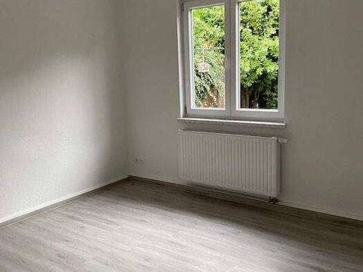 Einfamilienhaus zur Miete 958 € 8 Zimmer 126 m² 350 m² Grundstück frei ab sofort Münzstraße 26 Ilmenau 98693