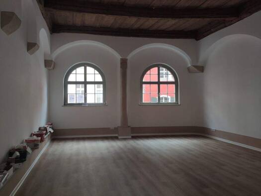 Wohnung zur Miete 561 € 2 Zimmer 74,9 m² EG Meißen 01662