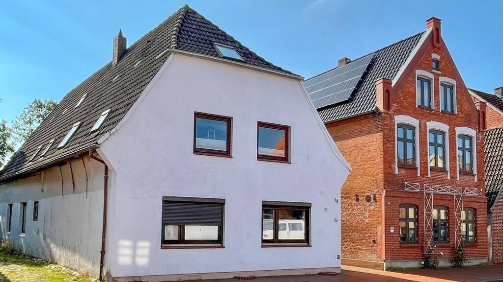 Mehrfamilienhaus zum Kauf 225.000 € 10 Zimmer 180 m² 643 m² Grundstück Tönning 25832